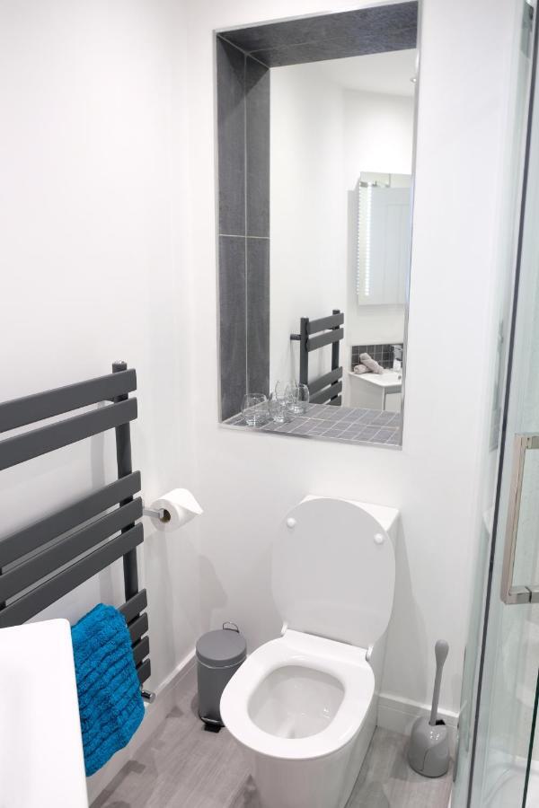 Guest house Rosemary House Brs Airport Accommodation 5*