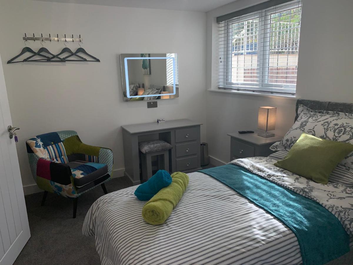 Rosemary House Brs Airport Accommodation 5* Winford
